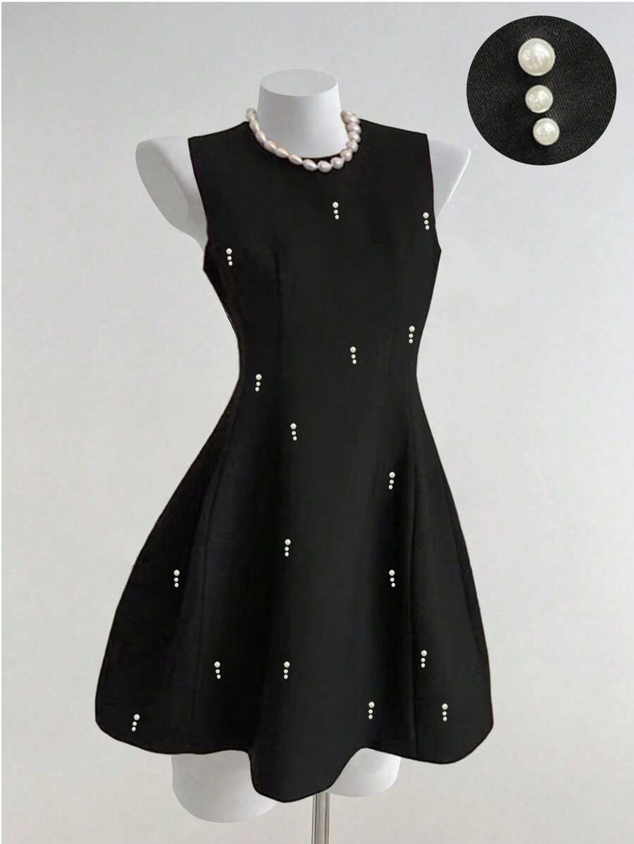 Chiquease 1 件女士圆领铆钉元素连衣裙，女士黑色短款高腰梭织面料时尚百搭连衣裙 - 黑色 - 查看 1
