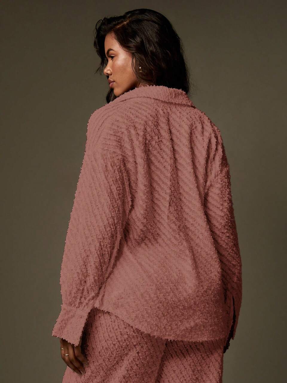 MISSGUIDED Teddy Fleece Oversized Button Down Long Sleeve Plush Fuzzy Cozy Winter Fall Loungewear Shirt With Pockets