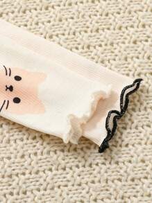 SHEIN 4 件套新生女婴可爱卡通印花针织弹力长袖上衣和松紧腰长裤套装，秋冬