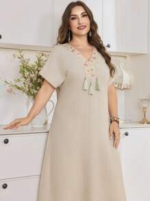Al Najma Robe à manches mixtes avec garniture de franges dans le style arabe pour femmes grandes tailles - Nude - Voir 5