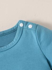 SHEIN Baby Boy Button Detail Tee & Dinosaur Print Overall Romper Set - Blue and White - View 7