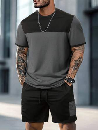 Manfinity Homme 2 piezas Conjunto casual para hombre: Camiseta de manga corta de cuello redondo con contraste de color y pantalones cortos cargo con bolsillos, ropa de moda para hombre, conjuntos cómodos