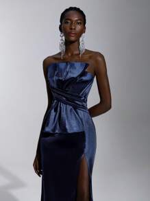 SHEIN Belle Elegantes dunkelblau schimmerndes Stretch-Satinkleid mit trägerlosen Ausschnitt, Oversized Rüschendetail, hohem Seitenschlitz, geeignet für Dates, Urlaub, Hochzeiten, formelle Anlässe, Abiball, Abschlussfeier, Party, Abendkleid, Hochzeitsgast