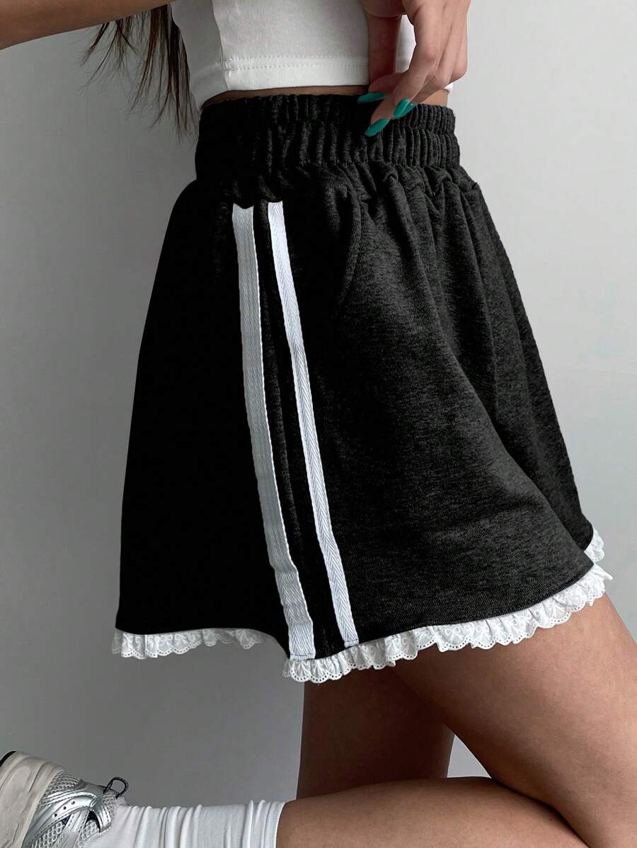 DAZY Quần short ren rộng rãi cho nữ - màu đen - Xem 1