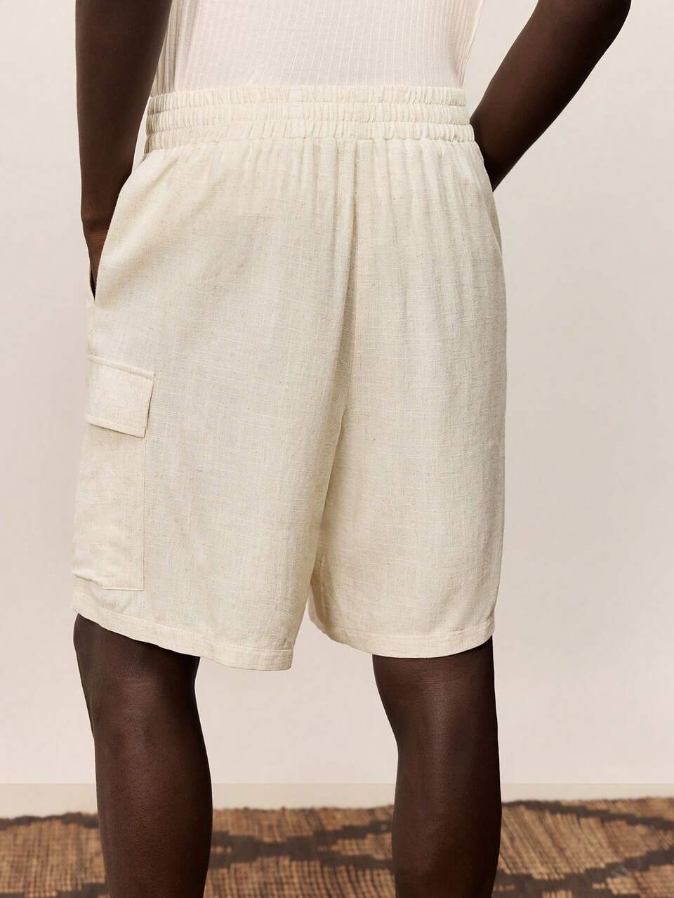 2025 Men's Summer Casual Beach Vacation Solid Color Shorts, Suitable For Daily, Music Festivals, Versatile