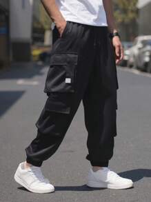 Manfinity Homme 男士成熟休闲多口袋设计卷边裤 - 黑色 - 查看 1