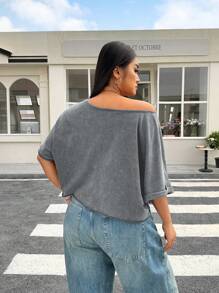 Muchica تي شيرت بياقة مستديرة بطباعة نجوم الثلج مقاسات كبيرة، أنيق ومناسب للصيف