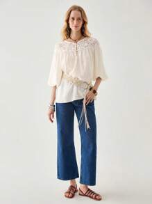 Florisole Áo sơ mi vải lanh nhẹ tay đèn lồng đan móc chắp vá rỗng - Màu be - Xem 6