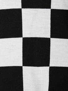 RueChic Men Square Pattern Crew Neck Regular Sweater - Black and White - View 4