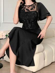 DAZY Women Floral Contrast Mesh Crew Neck Short Sleeve Fishtail Hem Dress, Elegant