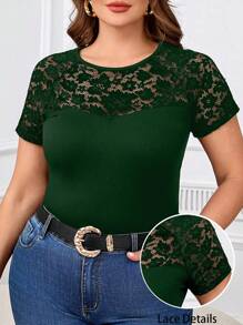 SHEIN Clasi 加大码优雅圆领撞色蕾丝T恤、夏季上衣、女式夏季衬衫 - 墨綠色 - 查看 1