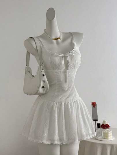 Sweetra 法式蝴蝶结系带花卉刺绣节日裙，腰部修饰芭蕾舞裙吊带连衣裙