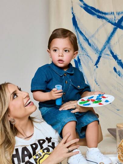 SHEIN 2 件套年轻男孩渐变色牛仔水洗短袖上衣和渐变色短裤，适合日常穿着、上学、度假、旅行、放松、日光浴、夏季