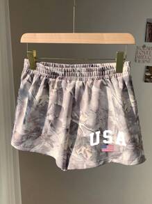 SHEIN EZwear 女士休闲简约迷彩与裸树枝与美国国旗印花中腰宽松短裤，适合夏季
