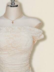 SHEIN ICON 大码女式休闲音乐节露肩网眼荷叶边不对称下摆上衣