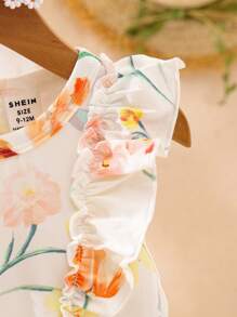 SHEIN Playful Pals 3件組女嬰象牙粉&白色甜美花卉印花短袖連身褲 夏季可愛休閒極簡主義吊帶褲 適合單身派對度假&外出 - 彩色 - 查看 3