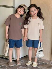 Bộ 2 món/Bộ thời trang thường ngày phong cách Hàn Quốc cho bé trai, áo phông tay ngắn in chữ + quần short denim đã giặt - màu nâu - Xem 7