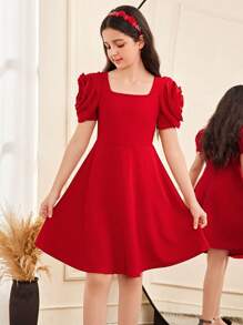 SHEIN Vestido elegante para niña preadolescente con decoración hecha a mano de flores de rosa 3D, cuello cuadrado simple y elegante, dobladillo con volantes, línea de cintura alta-baja, color rojo, apropiado para boda, fiesta, niña de las flores, cumpleaños