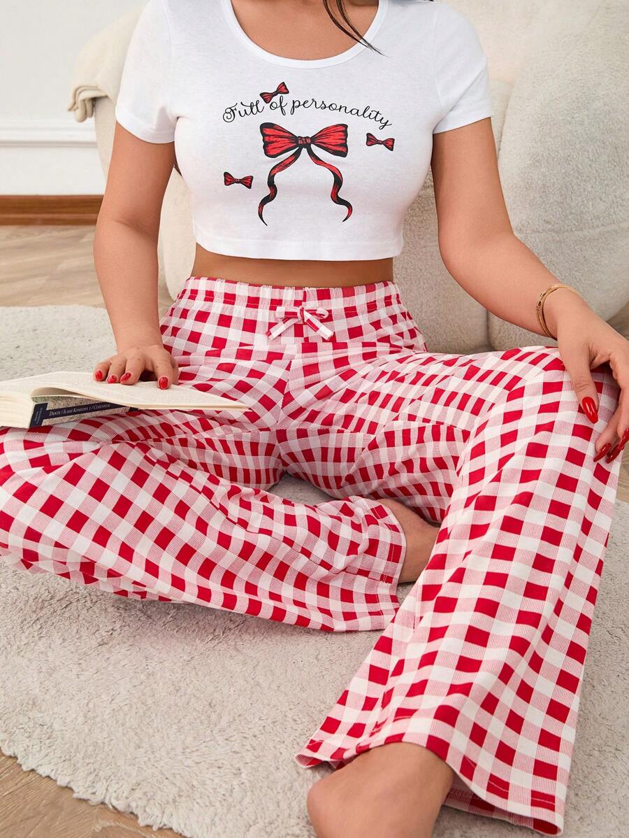 RueChic Femmes 2 pièces Ensemble de vêtements de détente avec haut à manches courtes avec imprimé de slogan et de nœud en couleurs contrastées, et bas de détente