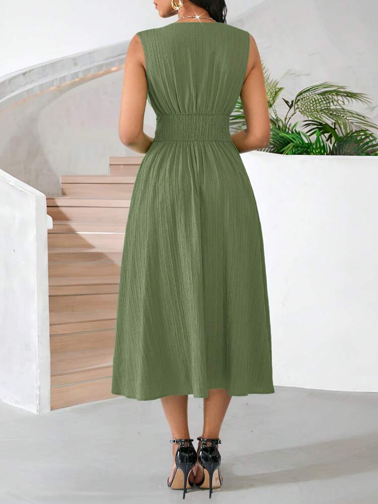 SHEIN Lady Vestido veraniego sin mangas de mediana longitud para mujer, de tela tejida con textura en color verde - Verde militar - Añade 2