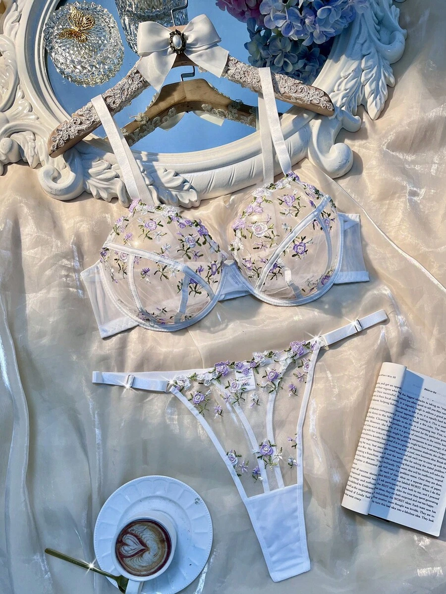 2pcs/Set Red Cherry Plus Size Lingerie Set - White - View 1