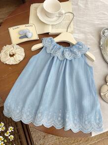 SHEIN 女婴可爱夏季休闲蓝色花卉图案荷叶边连衣裙 - 藍色 - 查看 5