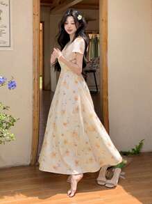 DAZY Floral Print V-Neck Fitted Short Sleeve Dress For Women