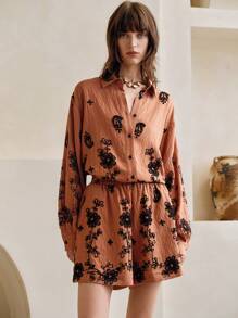 EMERY ROSE Women's Vintage Casual Elastic Waist Embroidered Floral Brown Shorts - Coffee Brown - View 2