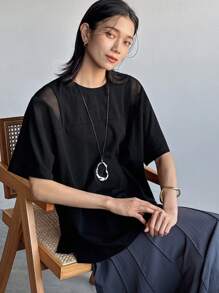 FRIFUL Camiseta negra holgada de mujer con cuello ancho, tela de malla, hombros descubiertos, para uso casual en verano