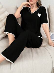 1套女士休闲心形印花睡衣套装