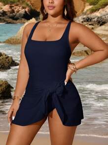 SHEIN Swim Curve Falda de traje de baño de talla grande de unicolor con bajo anudado, para playa de verano
