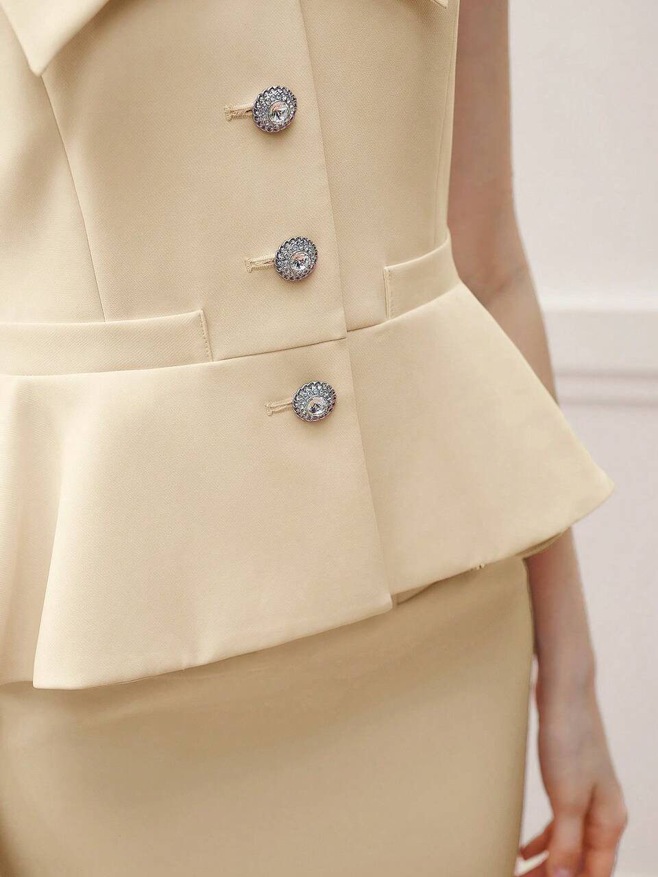 MOTF SINGLE BREASTED PEPLUM JACKET
