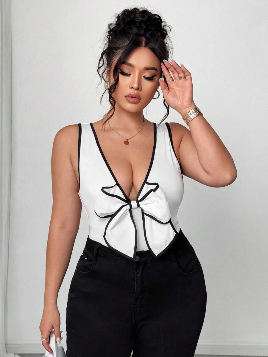 Elenzga Body elegante de punto blanco con cuello en V profundo y decoración de lazo para mujer talla grande, ajuste ceñido - Blanco - Ver 1