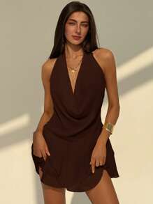 Aloruh Đầm ngắn hở lưng màu trơn gợi cảm mùa xuân/hè mới, cổ khoét sâu, viền xếp nếp bất đối xứng - màu nâu - Xem 9