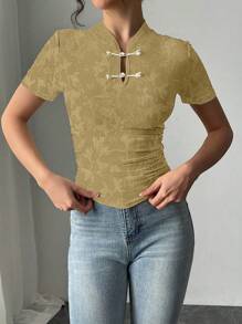 Chiquease Áo thun nữ bó sát, thêu nút phía trước, cạp chun nhún bèo - Màu Khaki - Xem 4