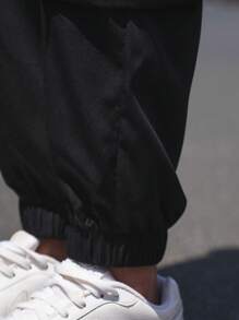 Manfinity Homme 男士成熟休闲多口袋设计卷边裤 - 黑色 - 查看 5