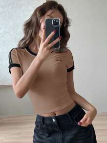 DAZY Women's Fitted Contrast Color Bow Print Short Sleeve T-Shirt Preppy Tops - Camel - View 3