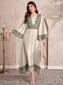 Al Najma 女士土耳其长裙和阿拉伯传统长裙，朴素的卡夫坦