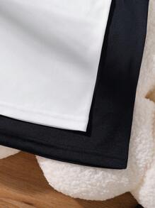 SHEIN T-shirt blu con colletto Judy per ragazza tween, 2 pezzi a tinta unita a maniche corte, moda stile 3D semplice, adatti per uscite primaverili/estive, vacanze, viaggi, uso domestico e sport casual