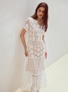 MOTF STUDIO V-NECK GUIPURE LACE DRESS - White - View 3