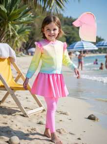 مجموعة سباحة بقبعة مكونة من ملابس علوية بأكمام طويلة وبنطال بطبعات ملونة متدرجة للفتيات الصغار