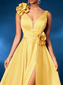 Glamrae 优雅奢华 V 领 3D 花卉装饰高开衩 A 字形长款拖尾连衣裙，正式晚礼服，派对礼服，适合婚礼宾客