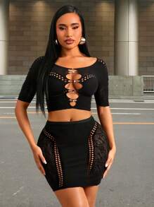 SHEIN SXY 春夏衣服套装度假沙滩优雅休闲音乐节夜店黑色高弹无缝镂空蕾丝短袖圆领短上衣高腰半身裙两件套