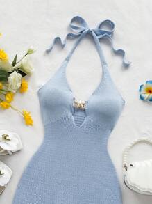 Soleia 女士度假苔绿色露背系带镂空荷叶边下摆迷你针织连衣裙，配有金属扣装饰 - 淺藍色 - 查看 7