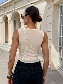 Siren Gaze Canotta donna a doppio strato con ricamo floreale color crema, minimalista e alla moda, adatta per l'estate. Elegante top donna tinta unita. Casual business. Top canotta a doppio strato ricamato. Nuova canotta estiva da donna con paillettes ricamate. Outfit da rave, festival, vacanze in isola, feste. Giallo burro. - Albicocca - Visualizzare 2