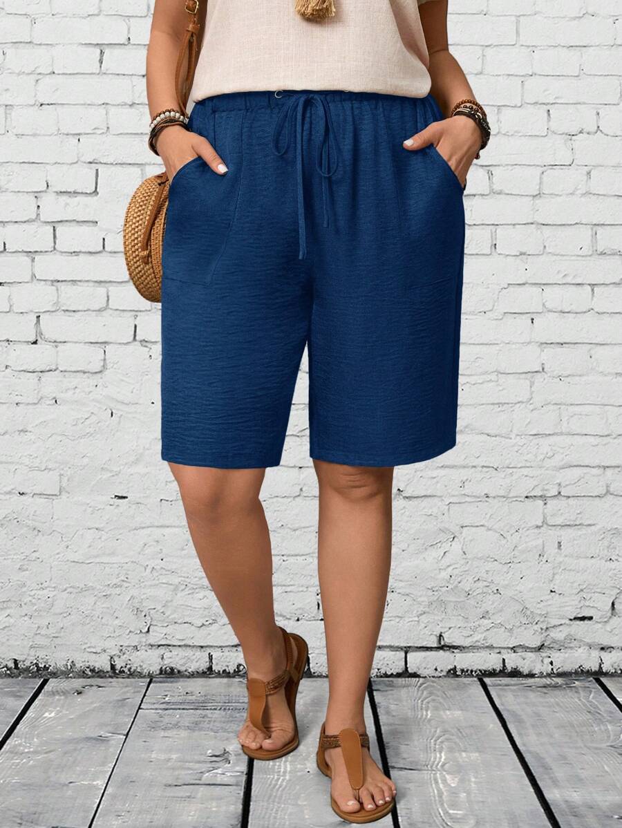 EMERY ROSE Pantalones cortos informales de mujer con tallas grandes, de un solo color, con bolsillos y cinturón - Neblina azul - Ver 1
