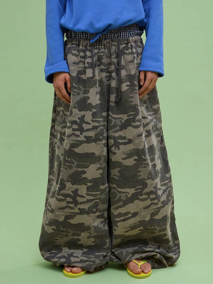 COUREZ Unisex Women Men Baggy Balloon Fit Camo Trousers Y2K