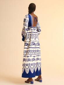 CAJUNI 女式度假休闲热带蓝色花卉印花深 V 领露背灯笼袖荷叶边下摆长裙 - 藍白色 - 查看 2