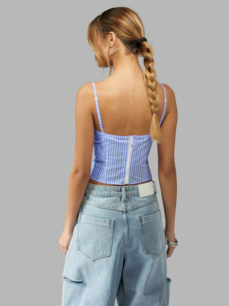 MISSGUIDED Canottiera a bustier con stile corsetto a righe verticali, crop top a bralette estivo con spalline a spaghetti, da indossare a strati per la spiaggia e le vacanze