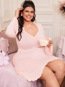 Plus Size Women Solid Color Pleated Long Sleeve Sexy Nightgown
